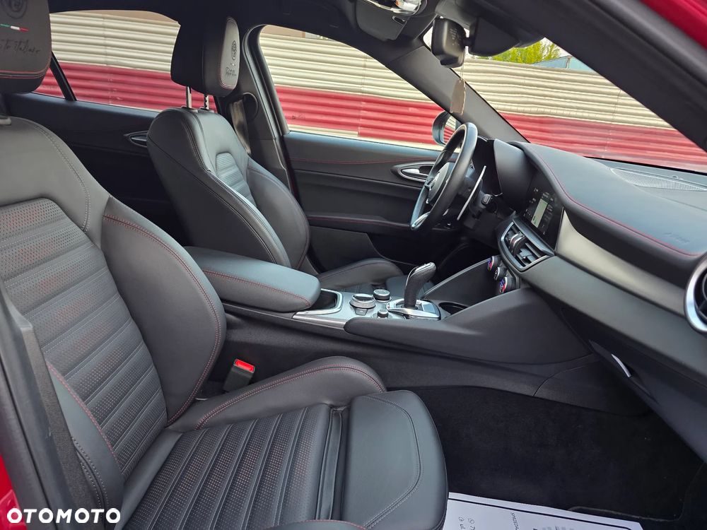 Alfa Romeo Giulia 2.0 Turbo Tributo Italiano Q4 - 19