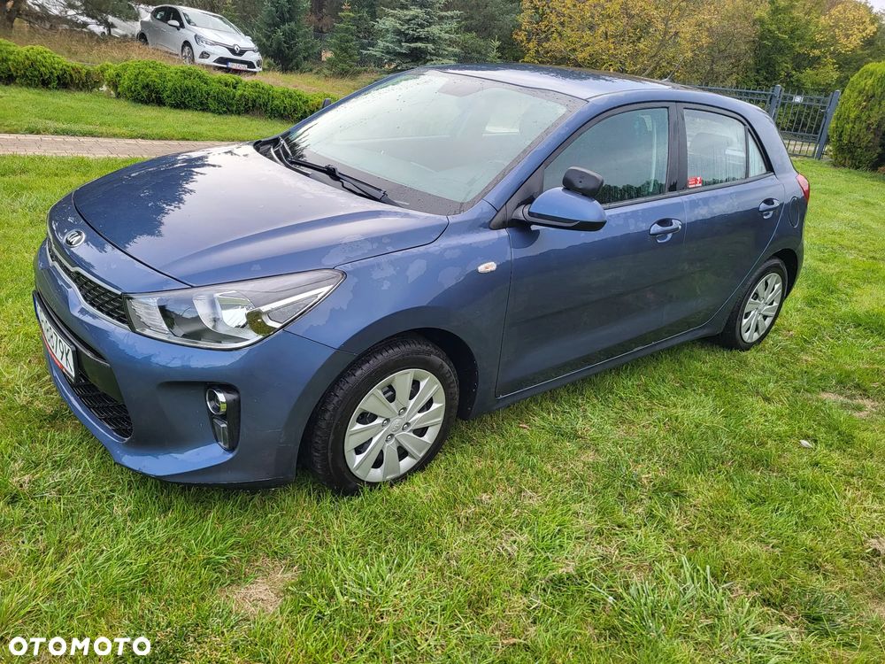 Kia Rio 1.2 L - 1