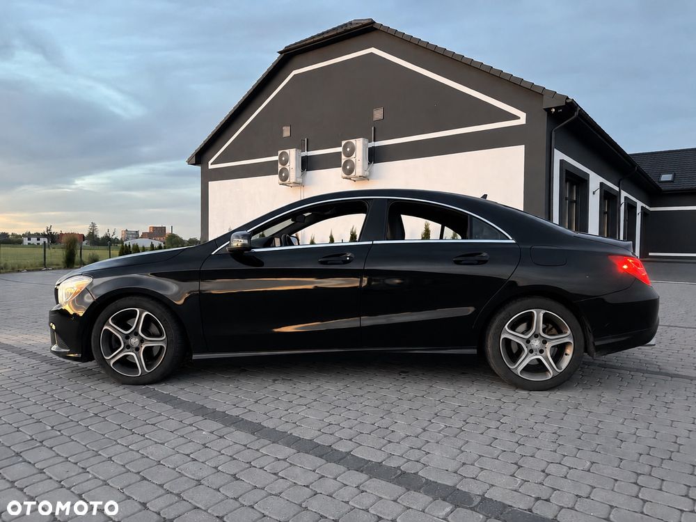 Mercedes-Benz CLA 250 4Matic 7G-DCT Urban - 27
