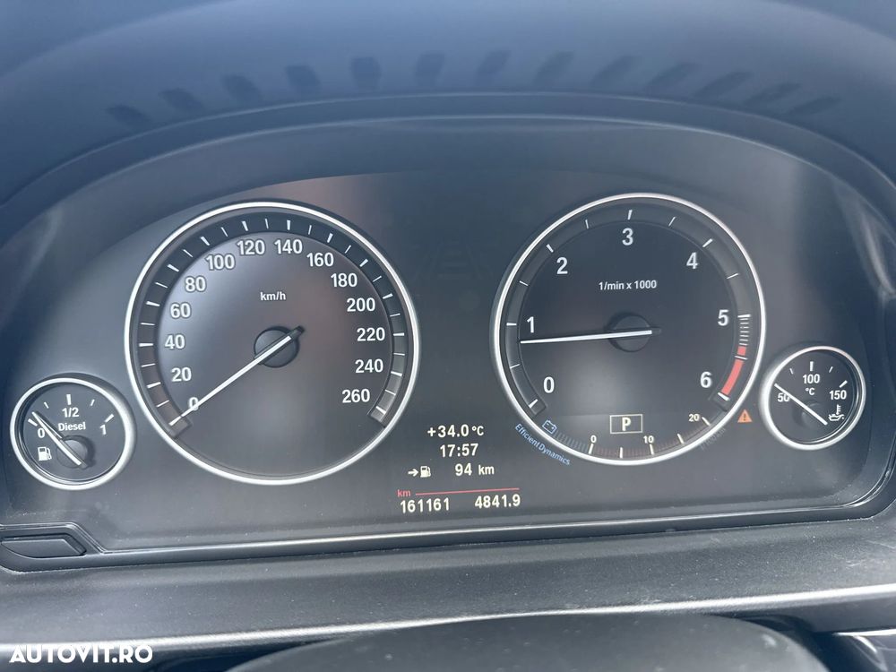BMW Seria 5 525d xDrive Aut. - 11