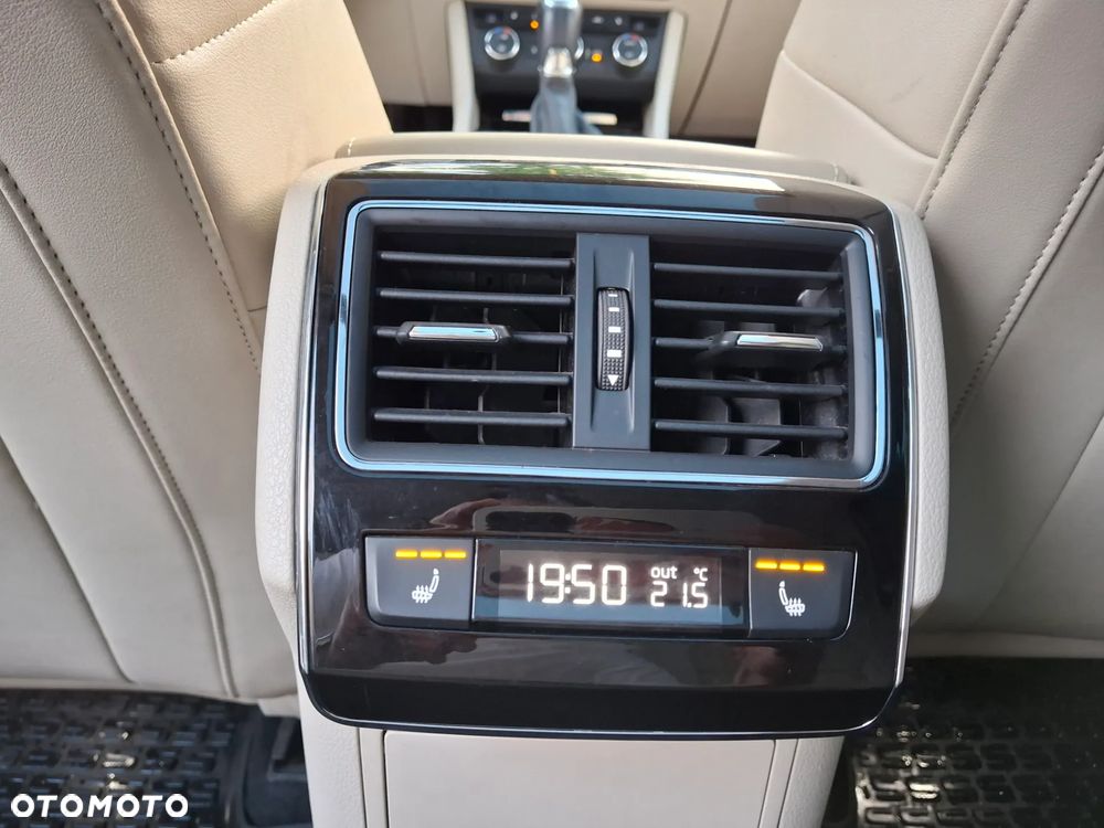Skoda Superb 2.0 TDI 4x4 Style DSG - 22