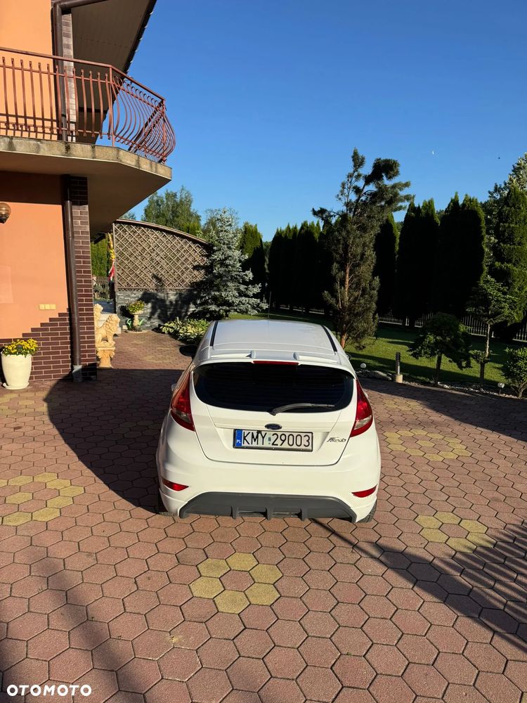 Ford Fiesta 1.4 TDCI - 8