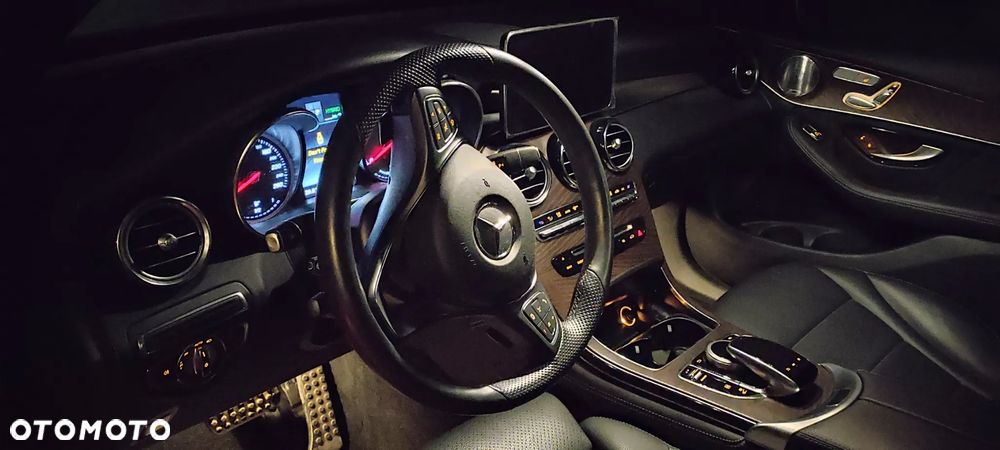 Mercedes-Benz GLC - 19