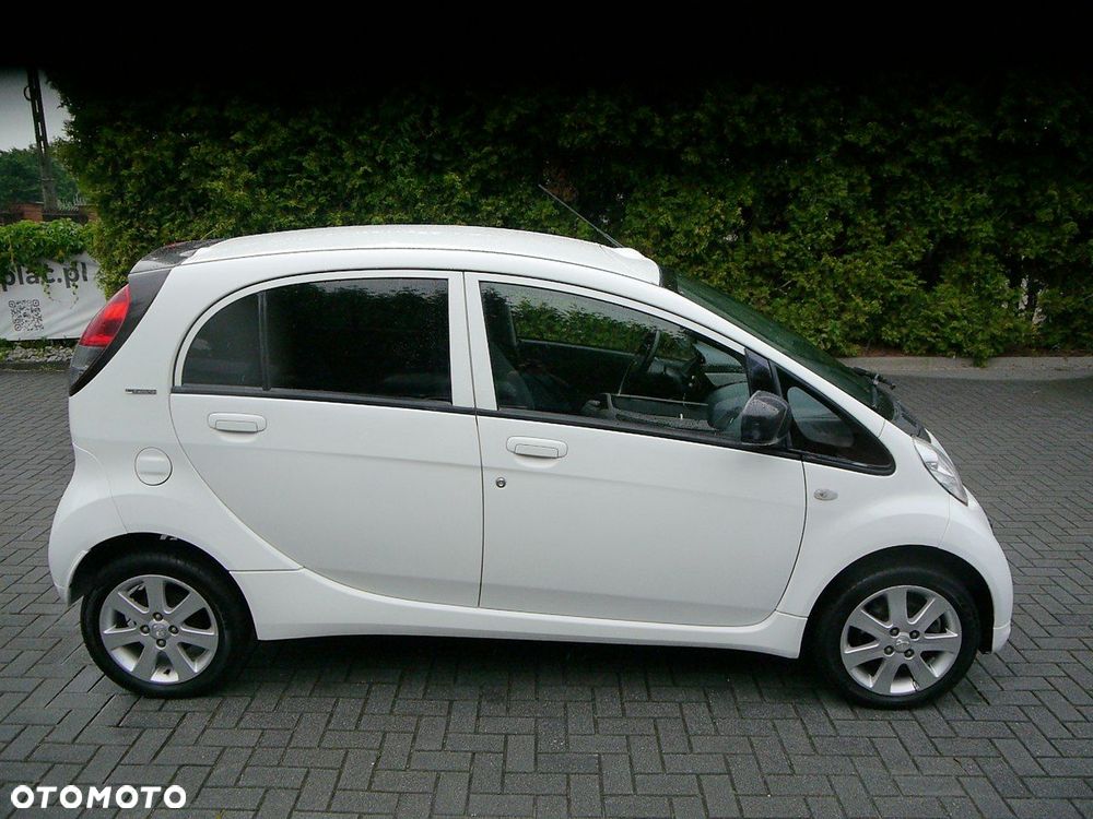 Peugeot iOn - 11