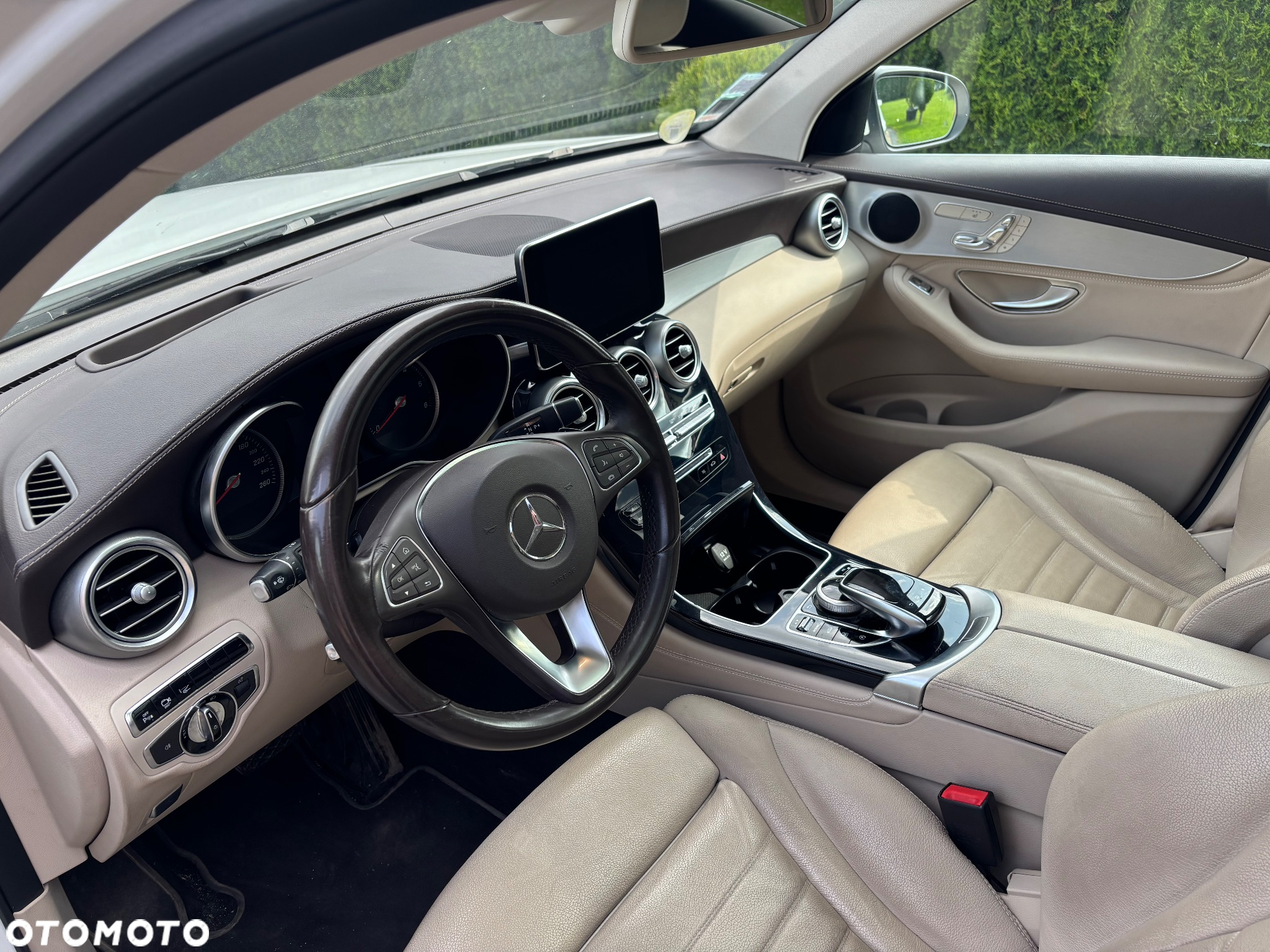 Mercedes-Benz GLC 220 d 4Matic 9G-TRONIC - 9