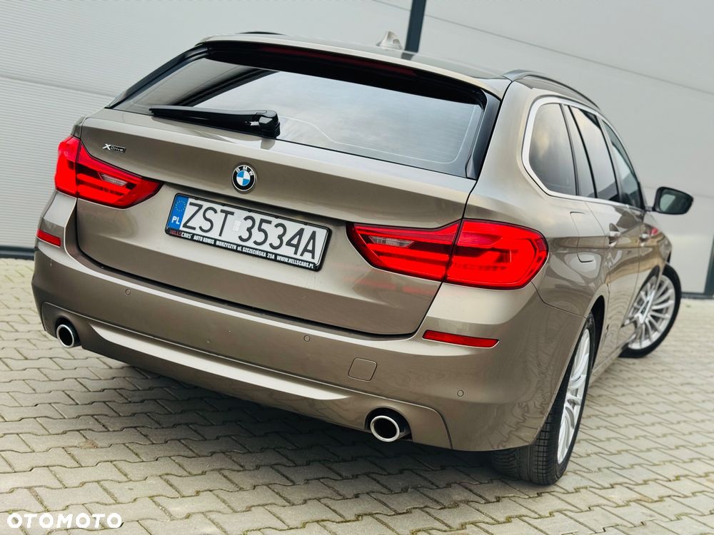 BMW Seria 5 520d xDrive Sport Line - 13
