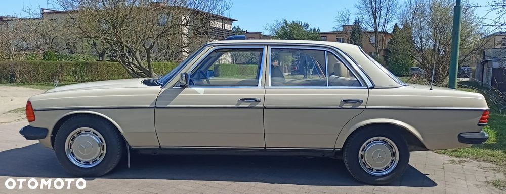 Mercedes-Benz W123 - 4