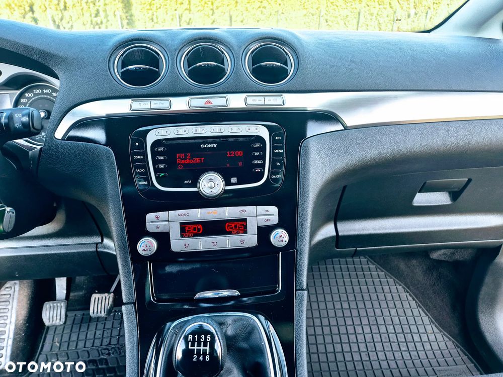 Ford S-Max 2.0 TDCi DPF Business Edition - 11