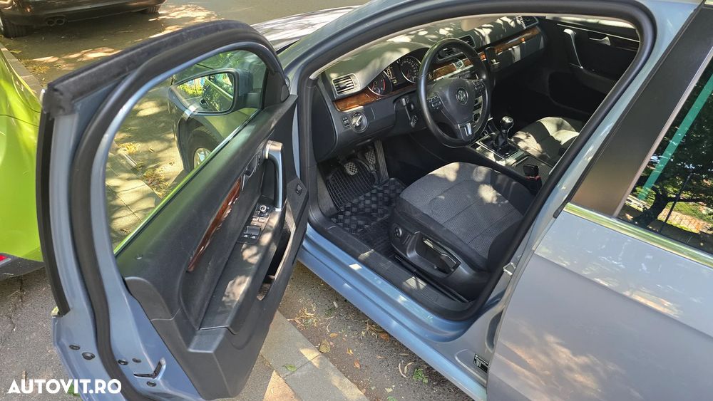 Volkswagen Passat 1.6 TDI BlueMotion Technology Comfortline - 10