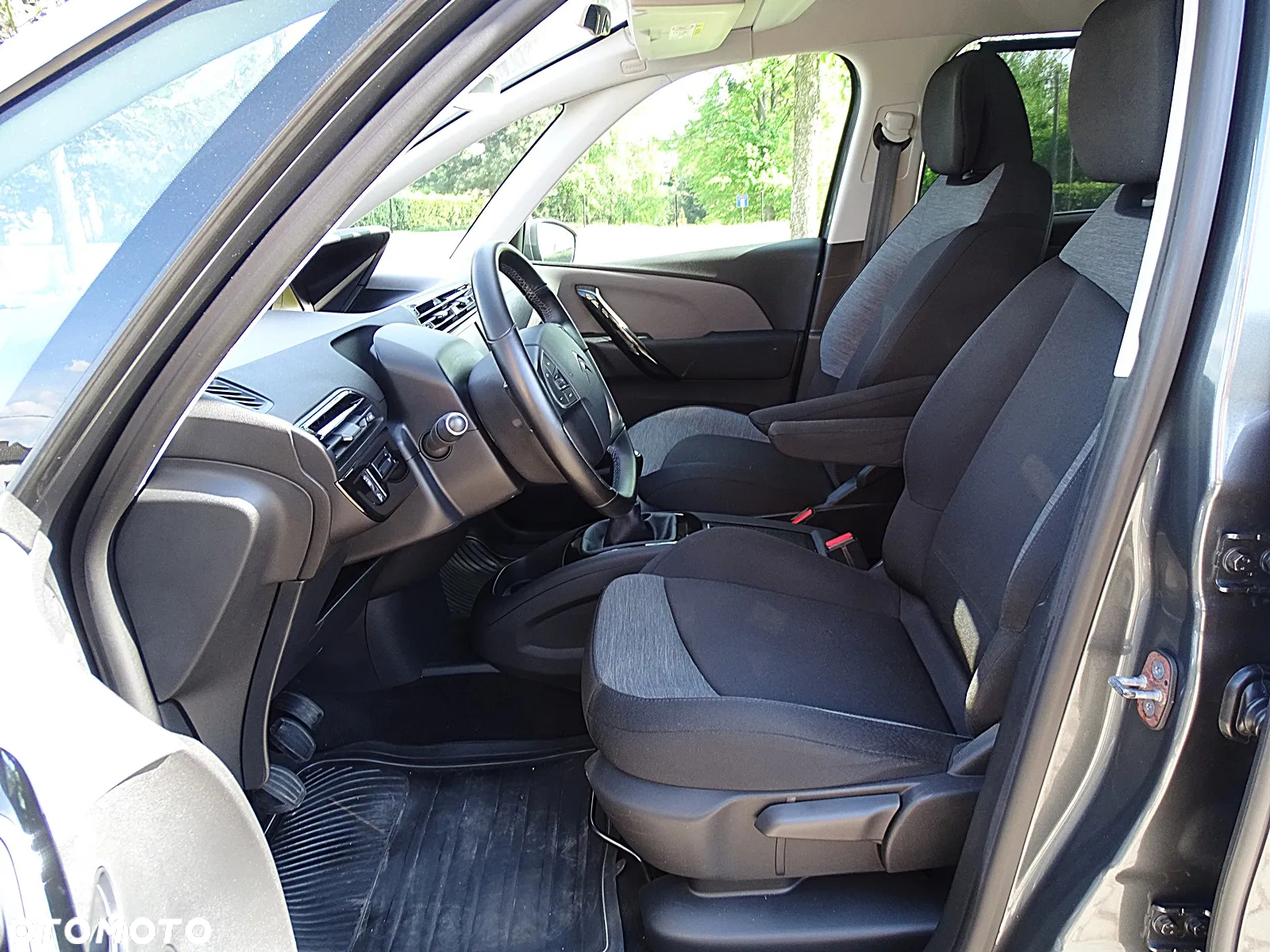 Citroën C4 Grand Picasso 2.0 BlueHDi Exclusive - 27