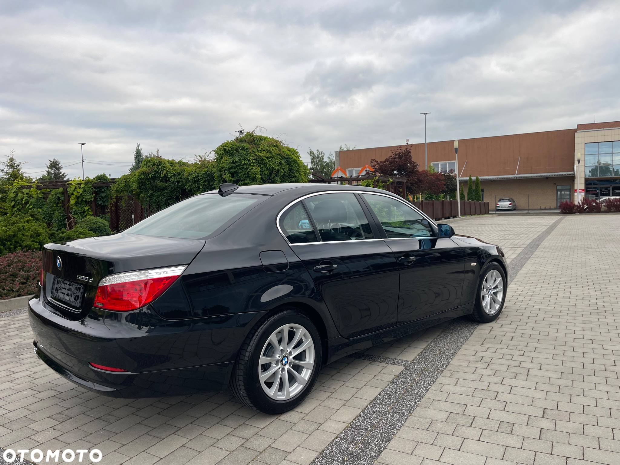 BMW Seria 5 520d Edition Exclusive - 3