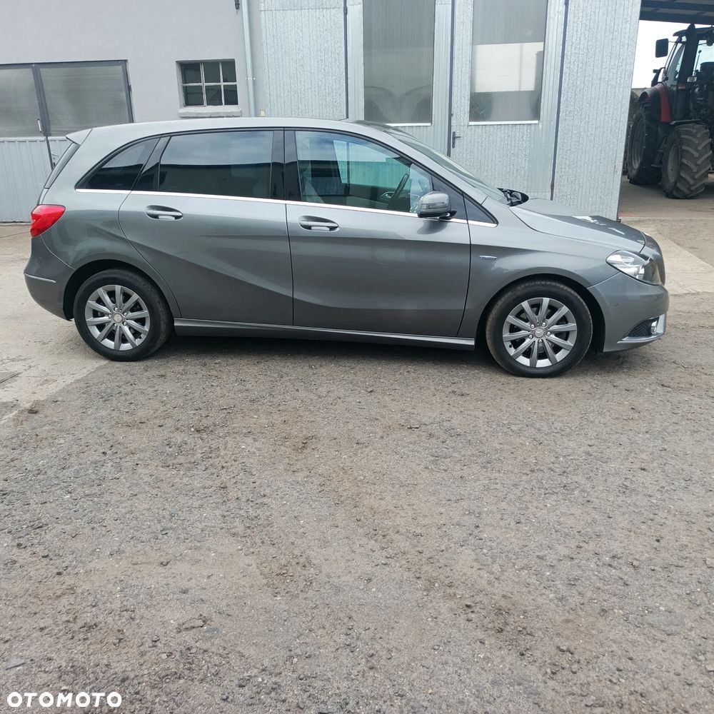 Mercedes-Benz Klasa B 200 (BlueEFFICIENCY) 7G-DCT - 7
