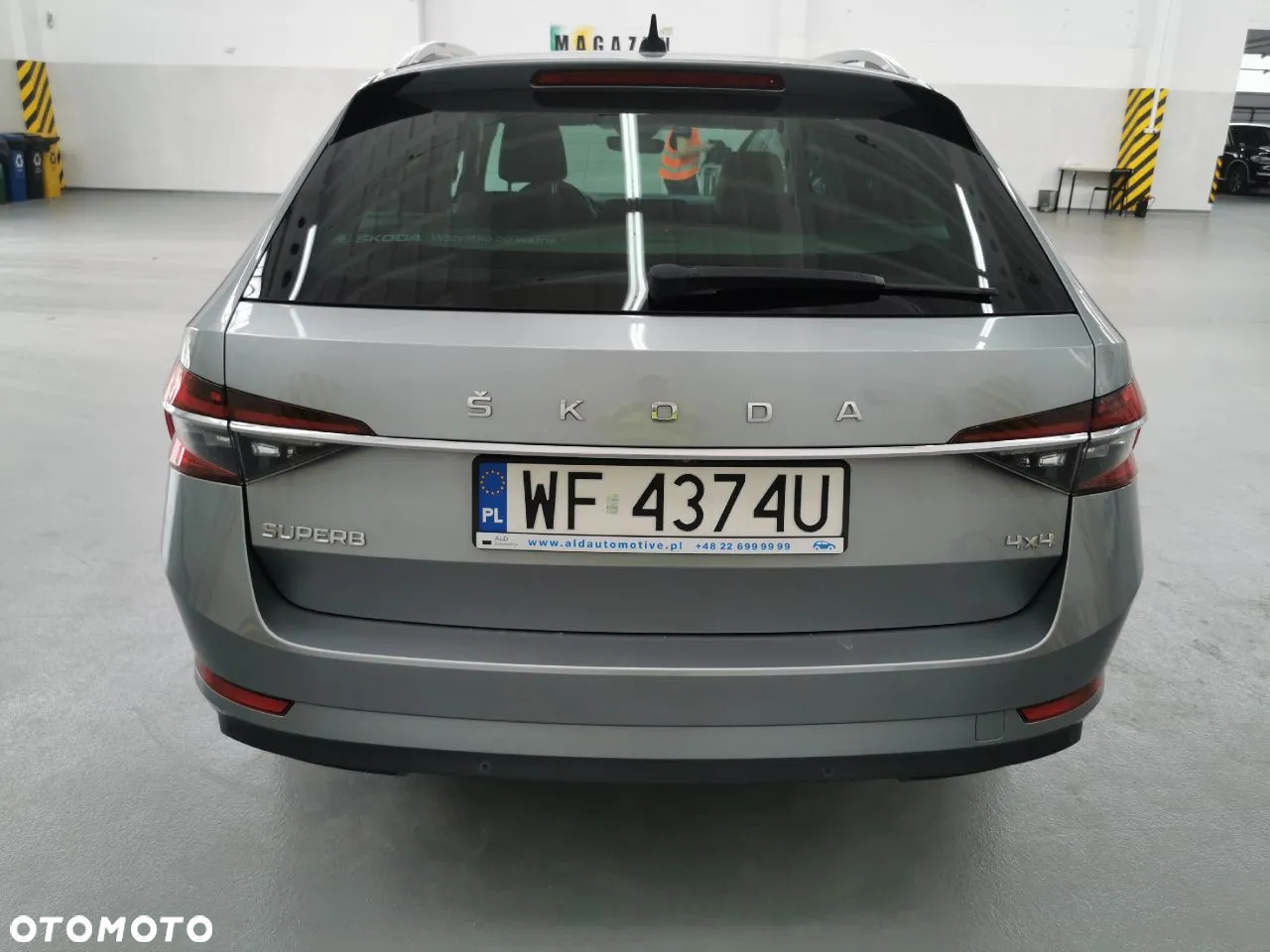 Skoda Superb 2.0 TDI SCR 4x4 Style DSG - 9