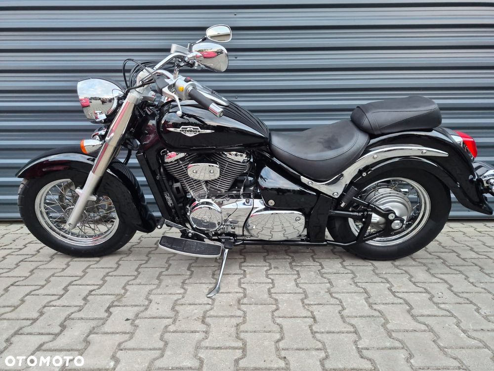 Suzuki Intruder - 23