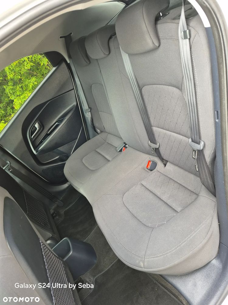 Kia Rio 1.2 Dream-Team Edition - 17