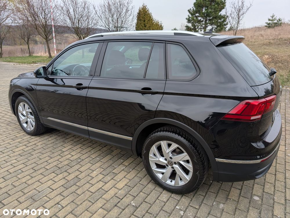 Volkswagen Tiguan 2.0 TDI SCR 4Mot Life DSG - 5