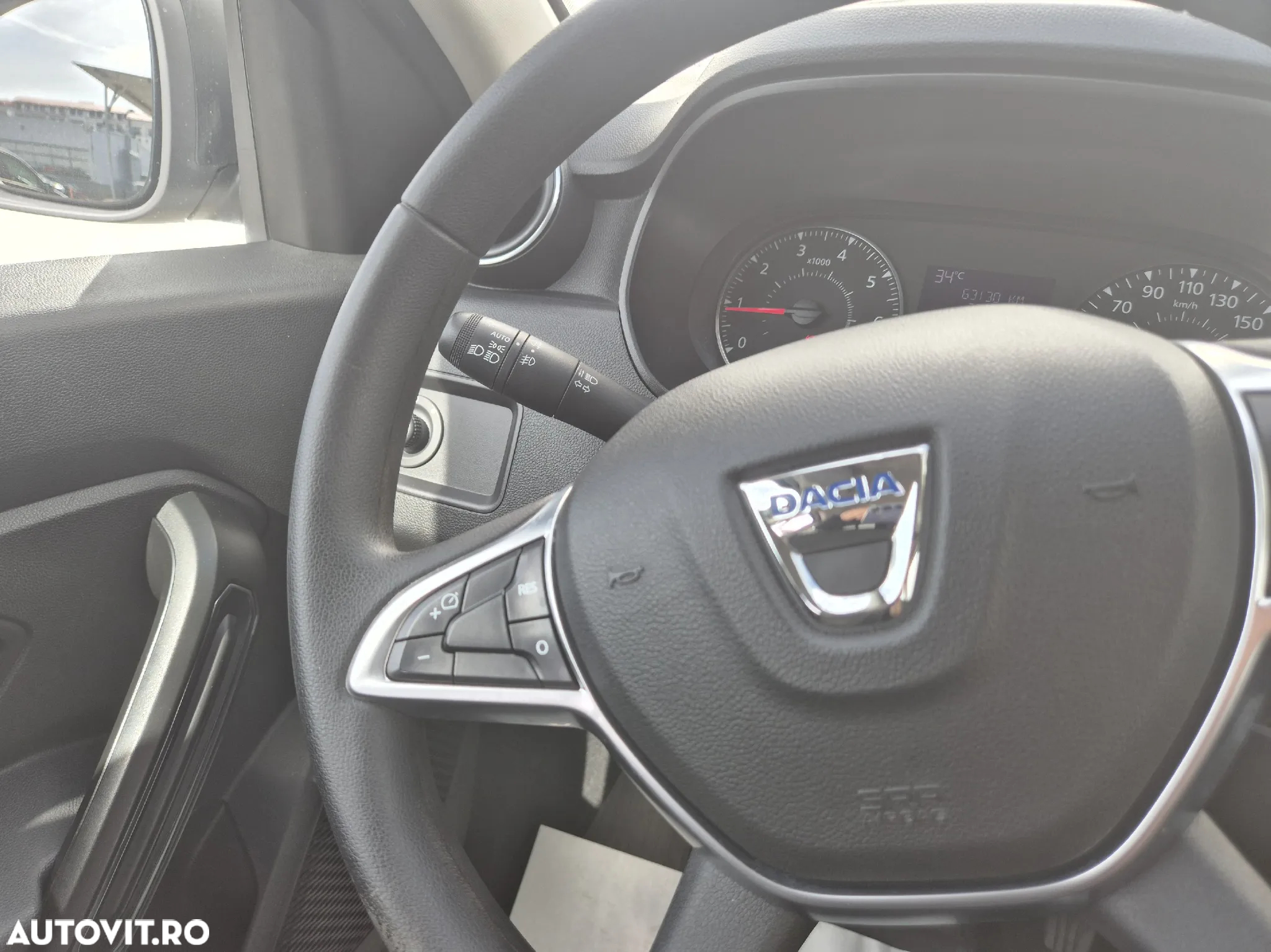 Dacia Duster 1.5 Blue dCi 4WD Comfort - 15