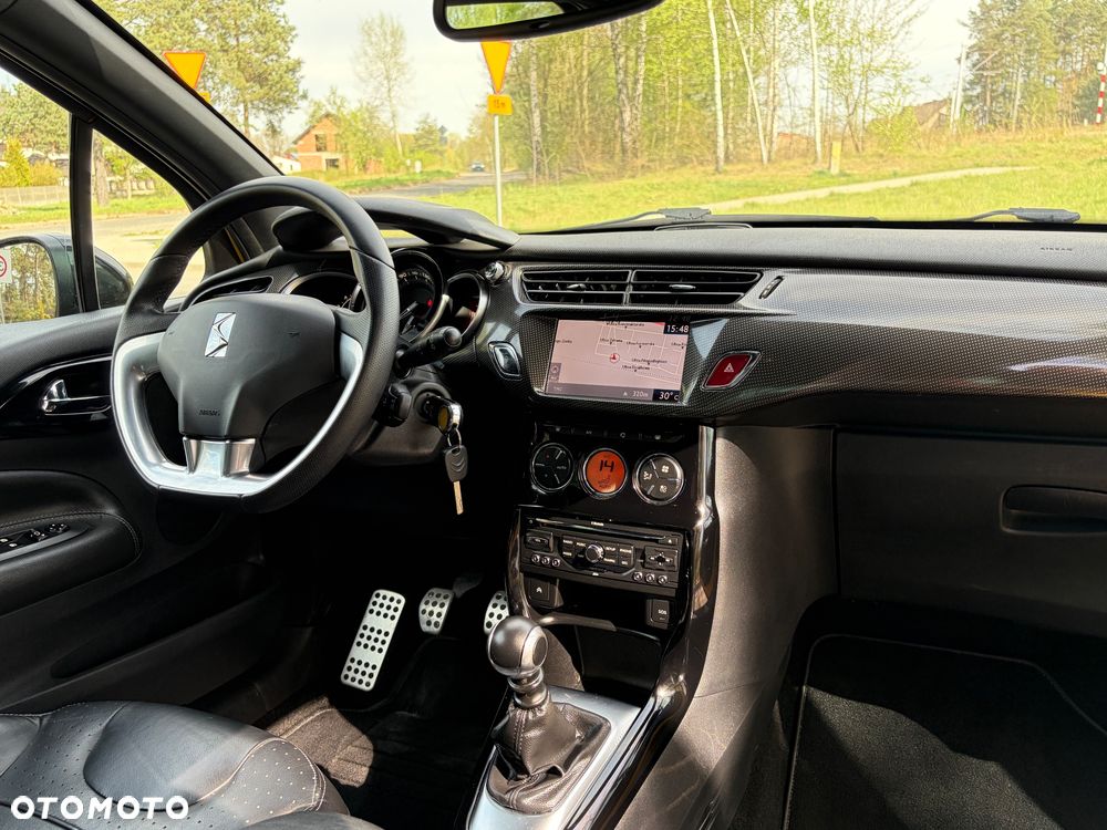 Citroën DS3 HDi 110 FAP SportChic - 9
