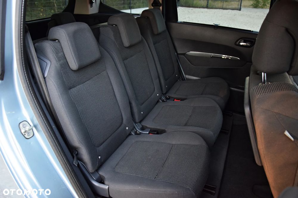 Peugeot 5008 - 35