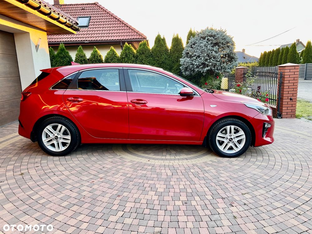 Kia Ceed 1.6 CRDi SCR M - 28