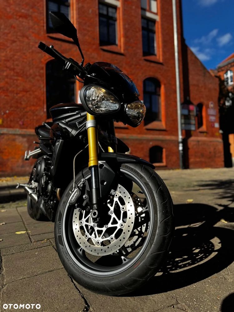 Triumph Street Triple - 2