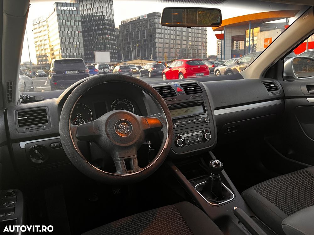 Volkswagen Jetta 1.6 TDI DPF Highline - 26