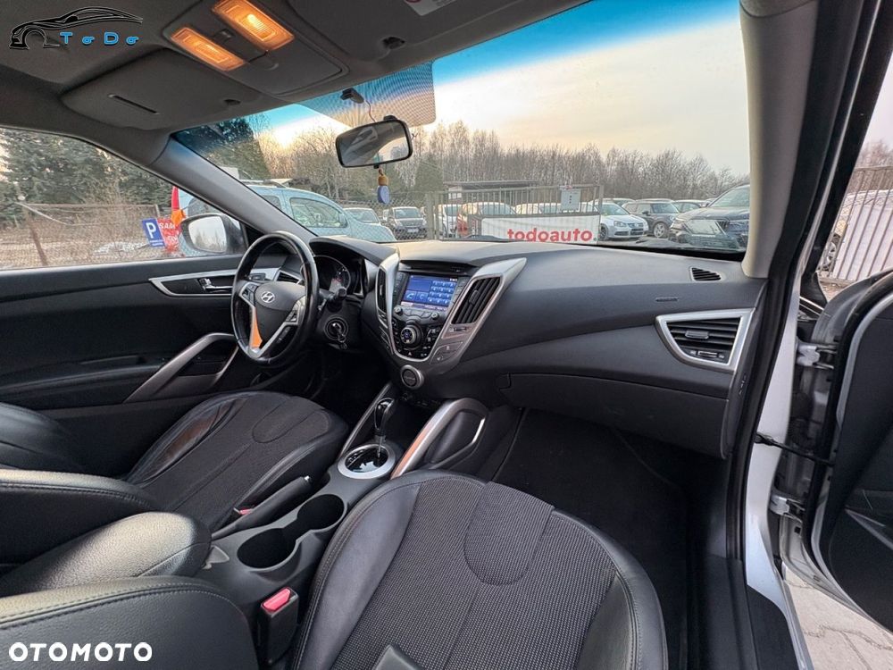 Hyundai Veloster 1.6 DCT Premium - 19