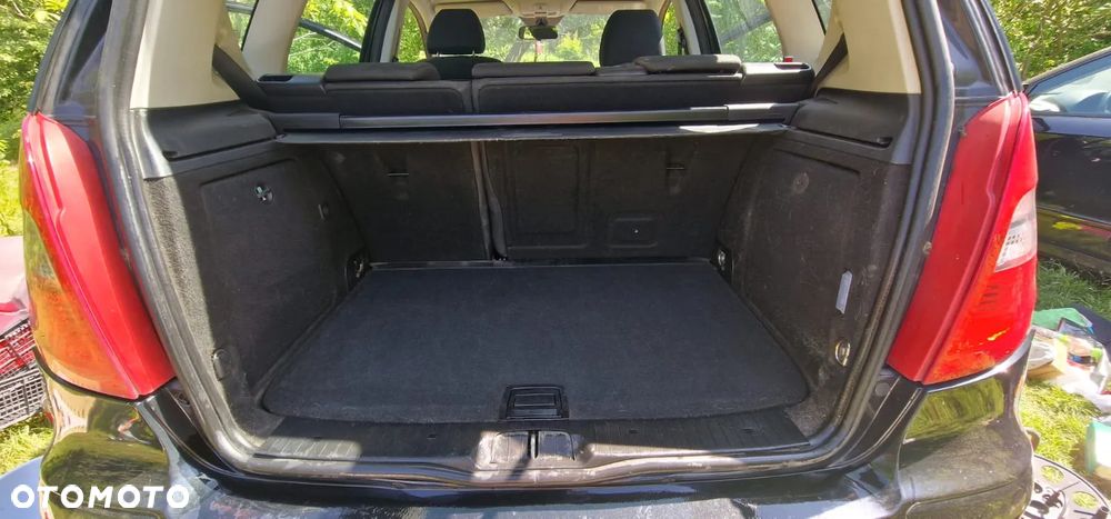 Mercedes-Benz Klasa A 180 BlueEFFICIENCY - 8