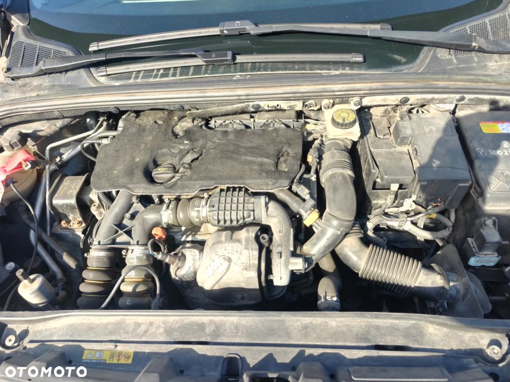 Peugeot 308 1.6 e-HDi Active S&S - 17