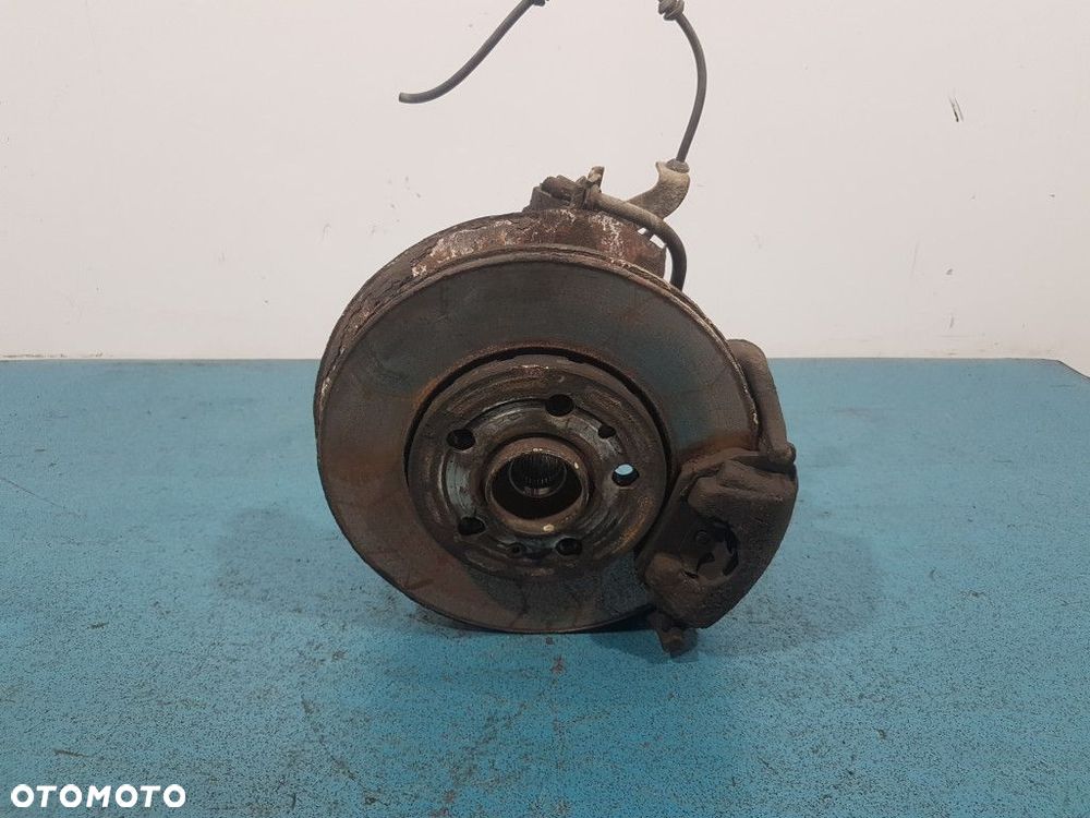 SKODA FABIA II 1.2B ZWROTNICA PRAWA. - 3