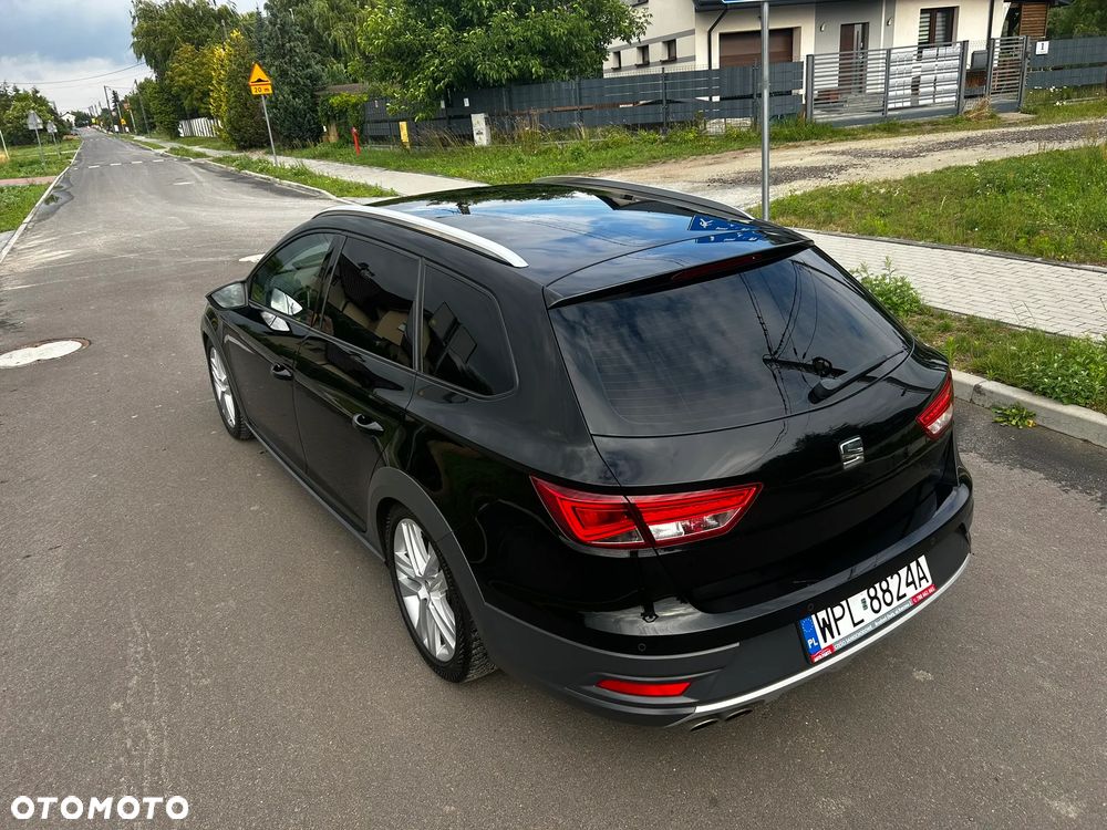 Seat Leon Sportstourer 2.0 TDI Start&Stop 4Drive X-Perience - 4