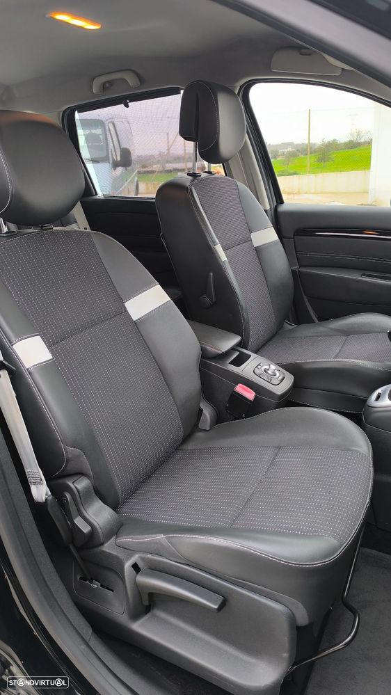 Renault Scénic Energy dCi 130 Start & Stop Bose Edition - 46