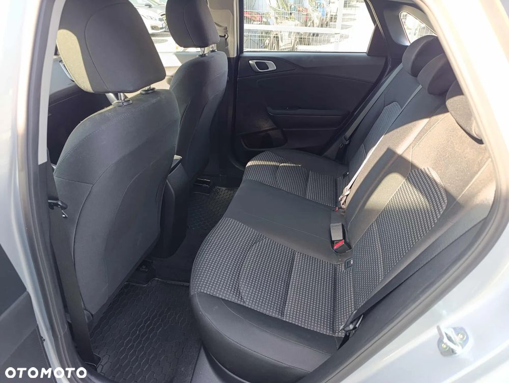 Kia Ceed 1.5 T-GDI S - 9