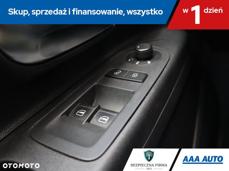 Volkswagen up! - 17
