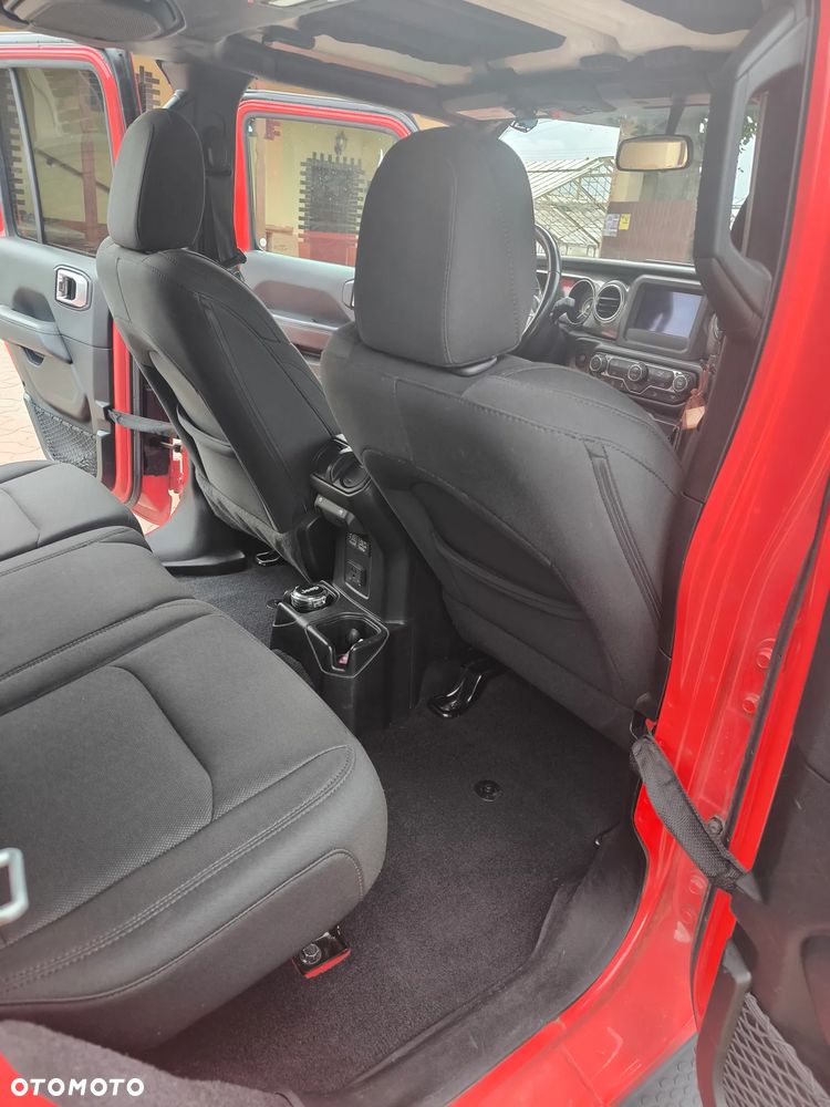 Jeep Wrangler - 3
