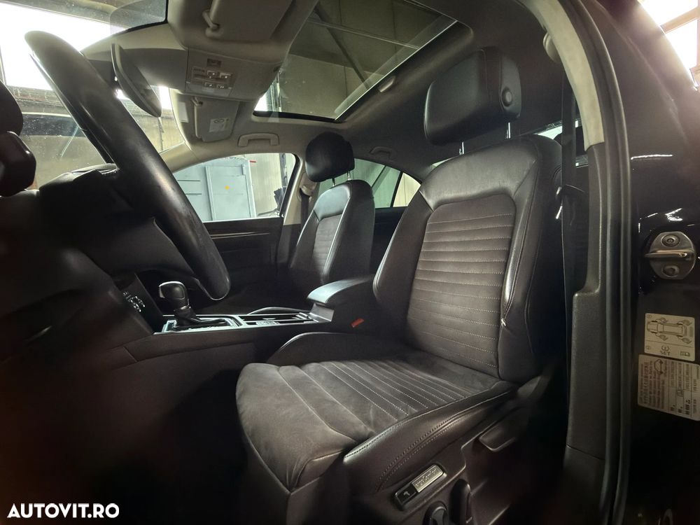 Volkswagen Passat 2.0 TDI DSG 4Motion Highline - 13