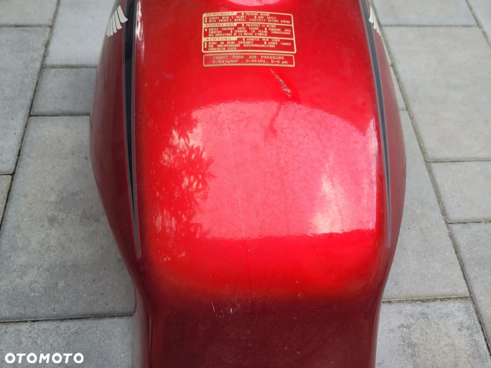 Bak, zbiornik paliwa Honda VT 500E - 18