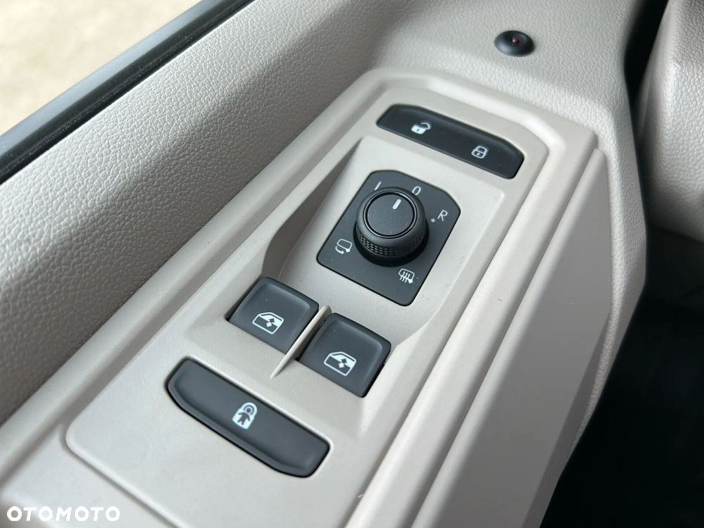 Volkswagen California - 30