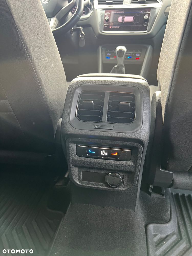 Volkswagen Tiguan - 20
