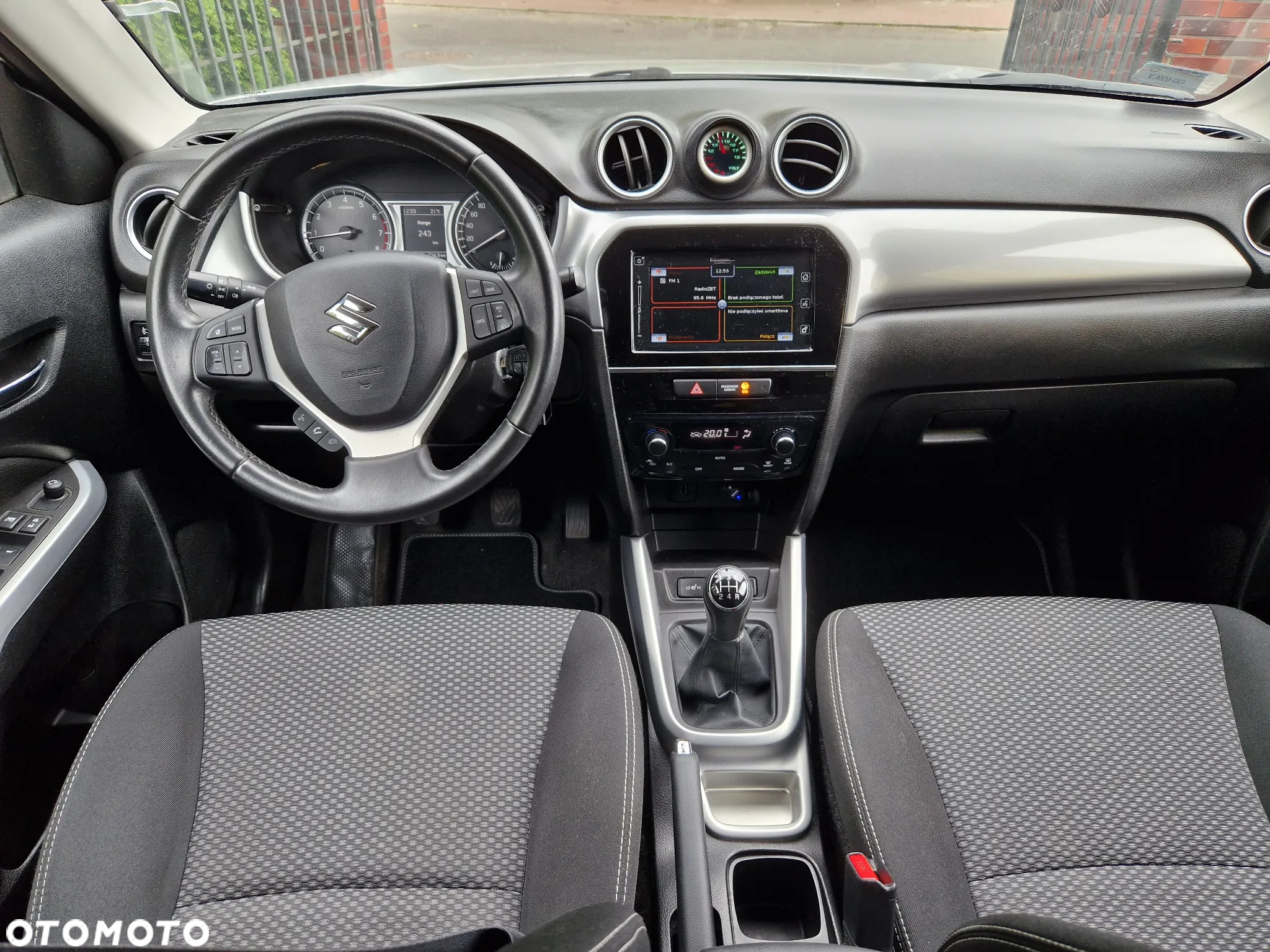 Suzuki Vitara 1.6 Premium 2WD - 17