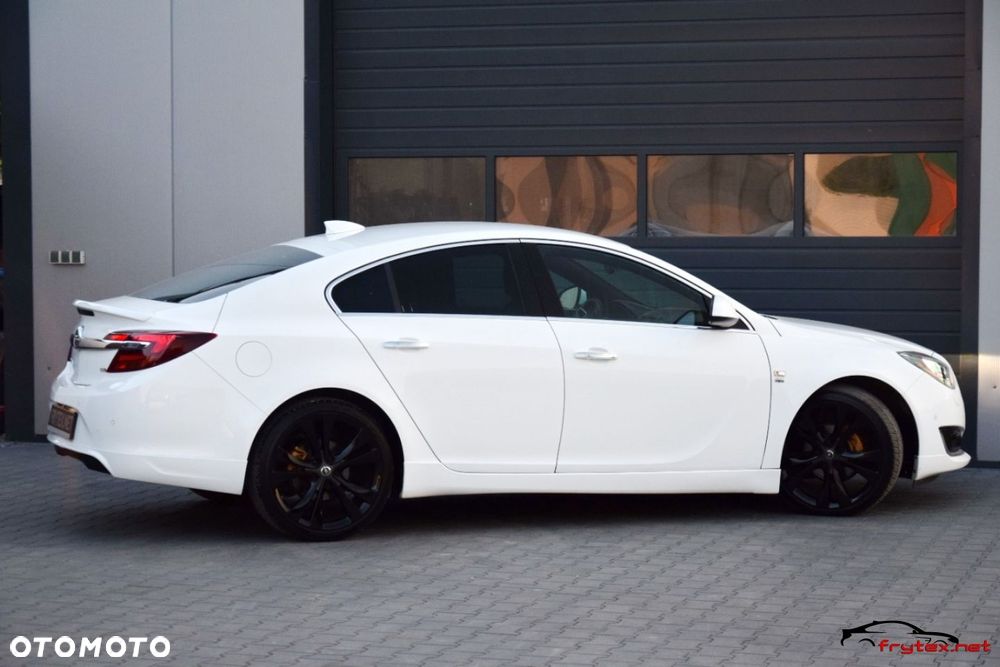 Opel Insignia - 12