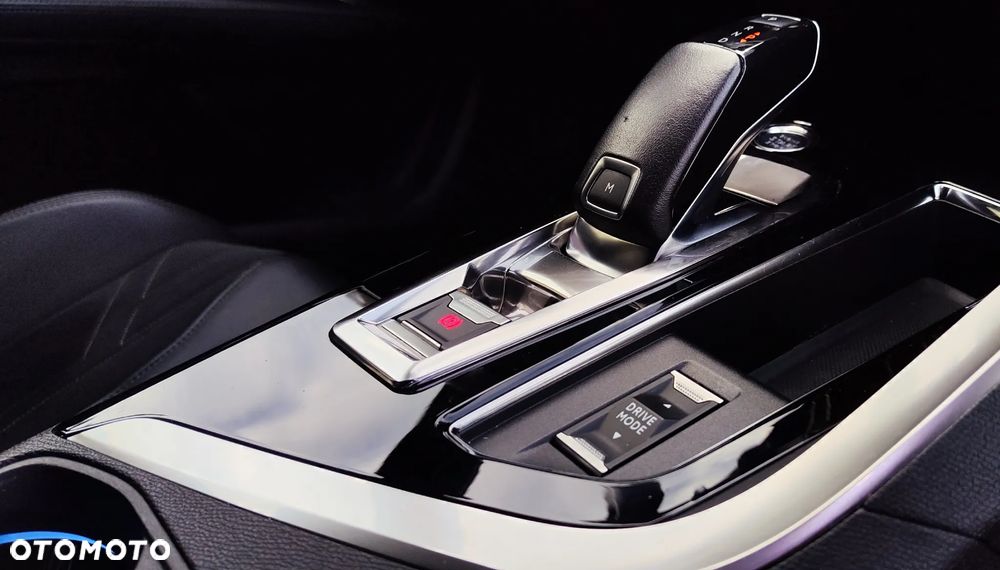 Peugeot 3008 1.2 PureTech GT Pack S&S EAT8 - 30