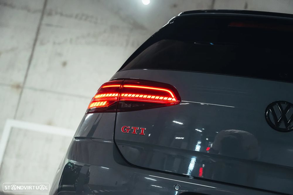 VW Golf GTI TCR 2.0 TSI OPF DSG - 17