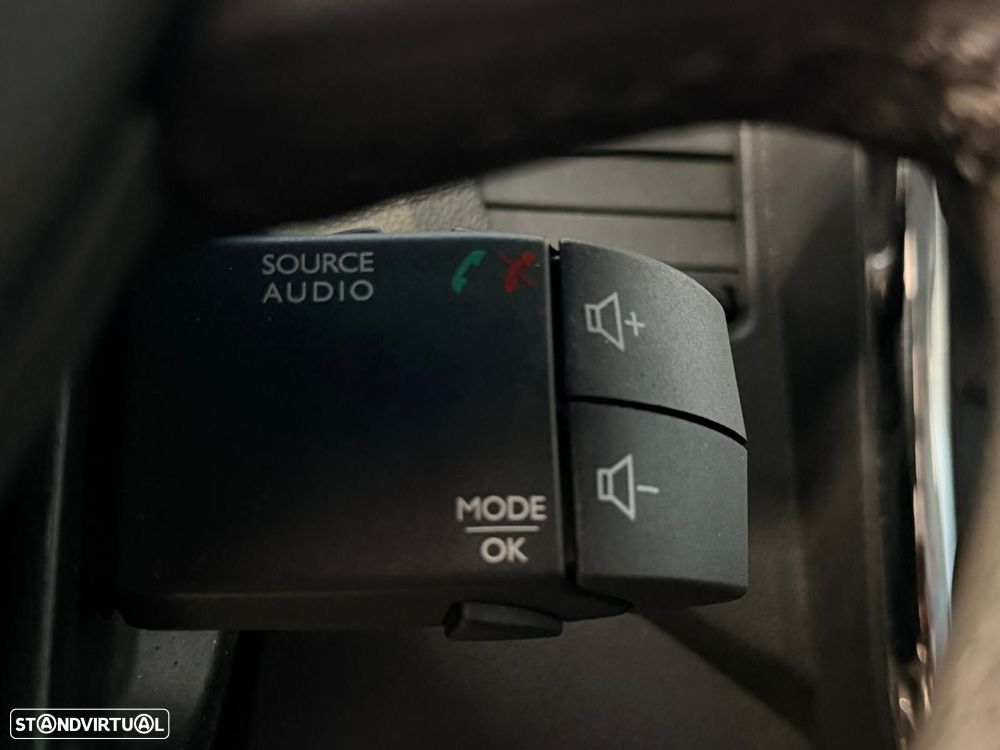 Renault Captur 0.9 TCE Exclusive - 27