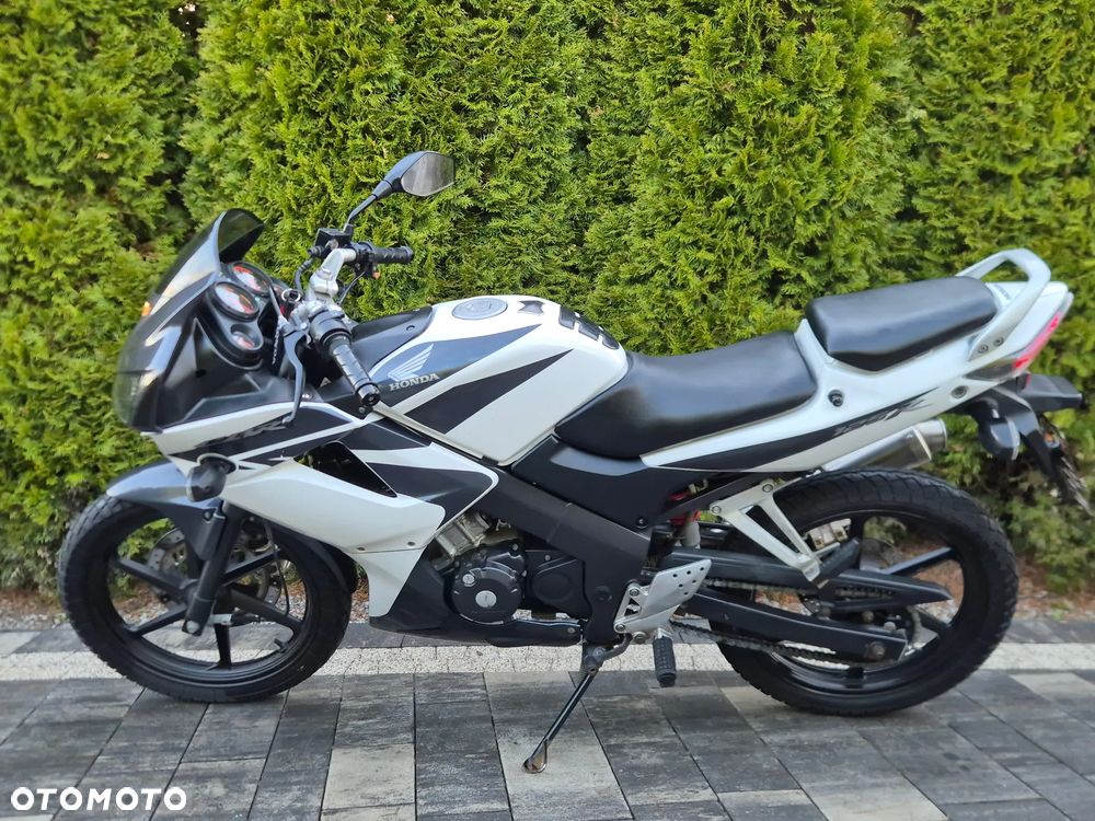 Honda CBR - 9