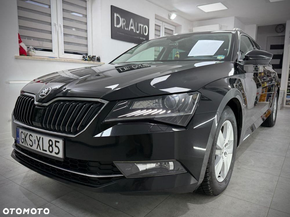 Skoda Superb 2.0 TDI DSG Ambition - 8