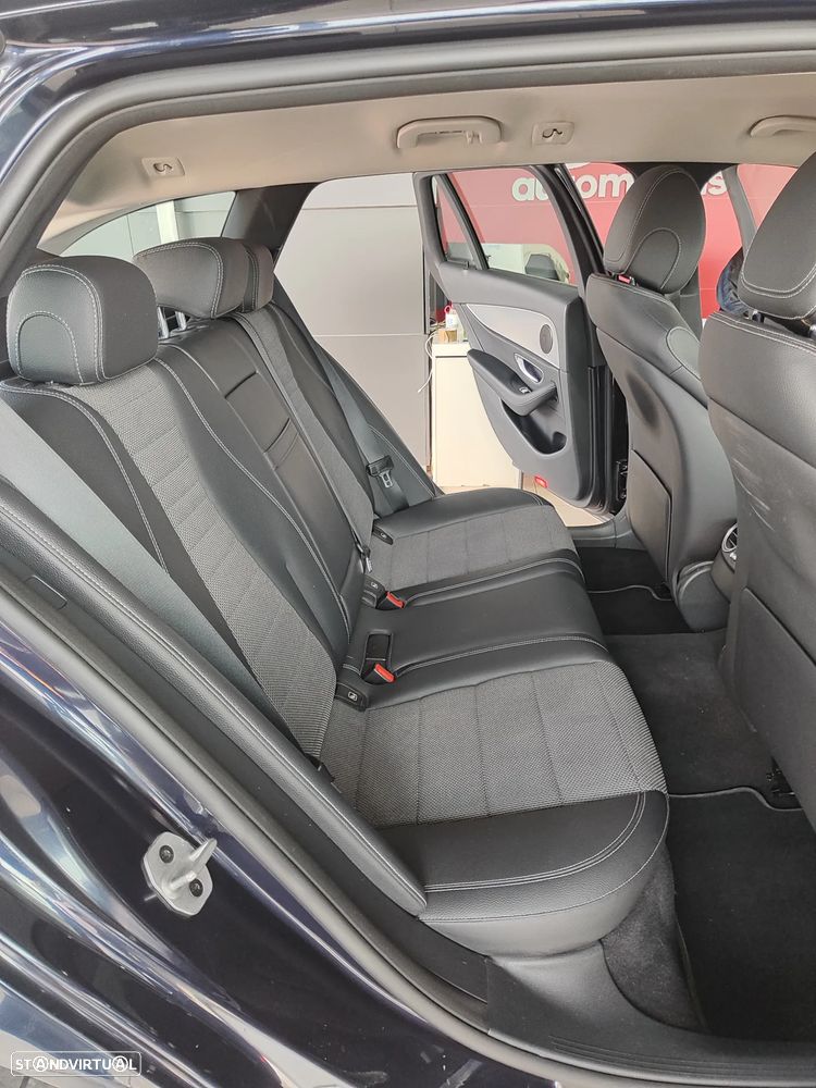 Mercedes-Benz E 300 de AMG Line - 20