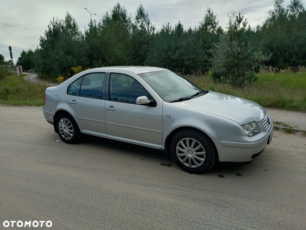 Volkswagen Bora 1.6 Basis - 5