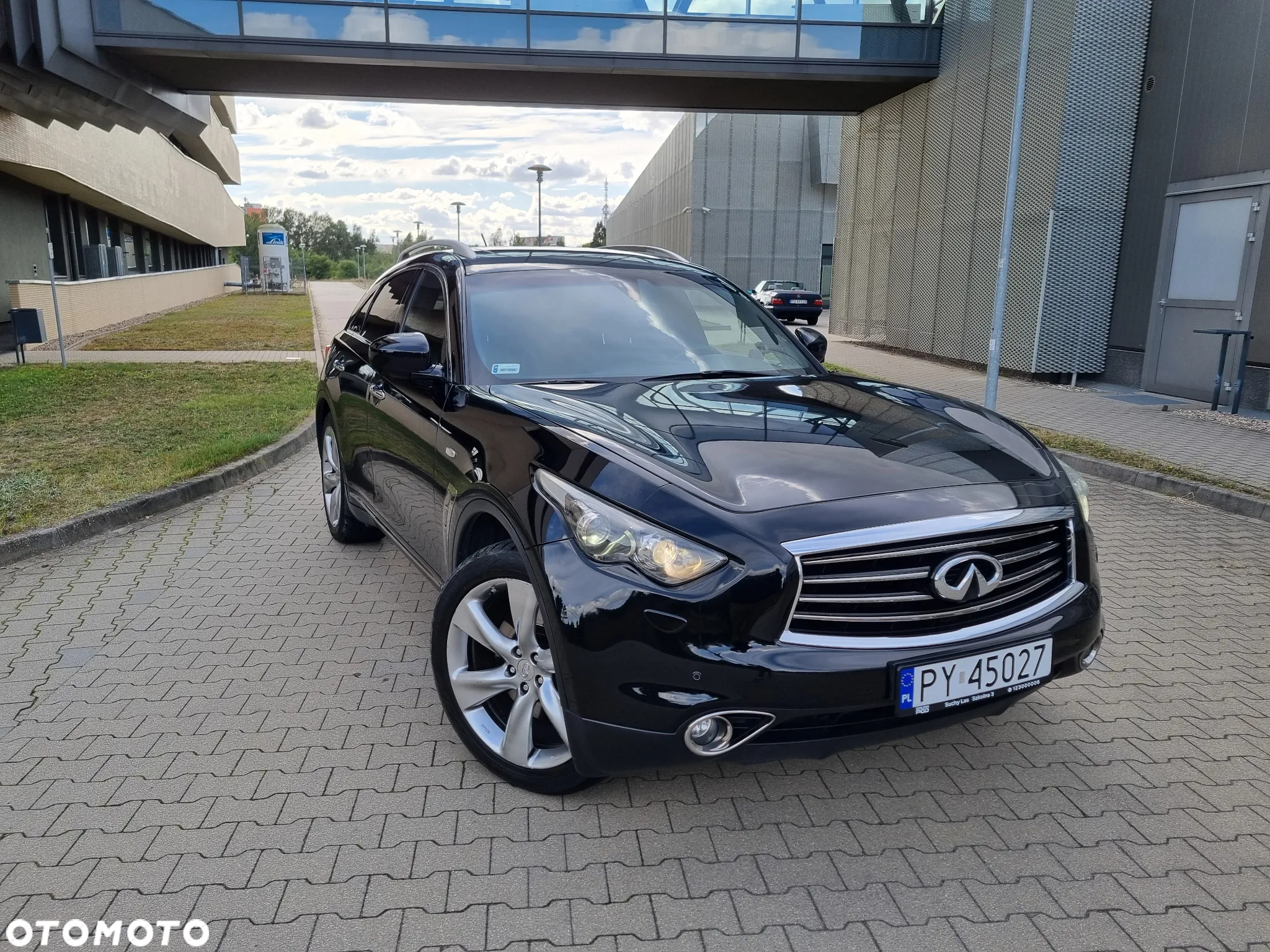 Infiniti FX FX30d AWD S Premium - 2