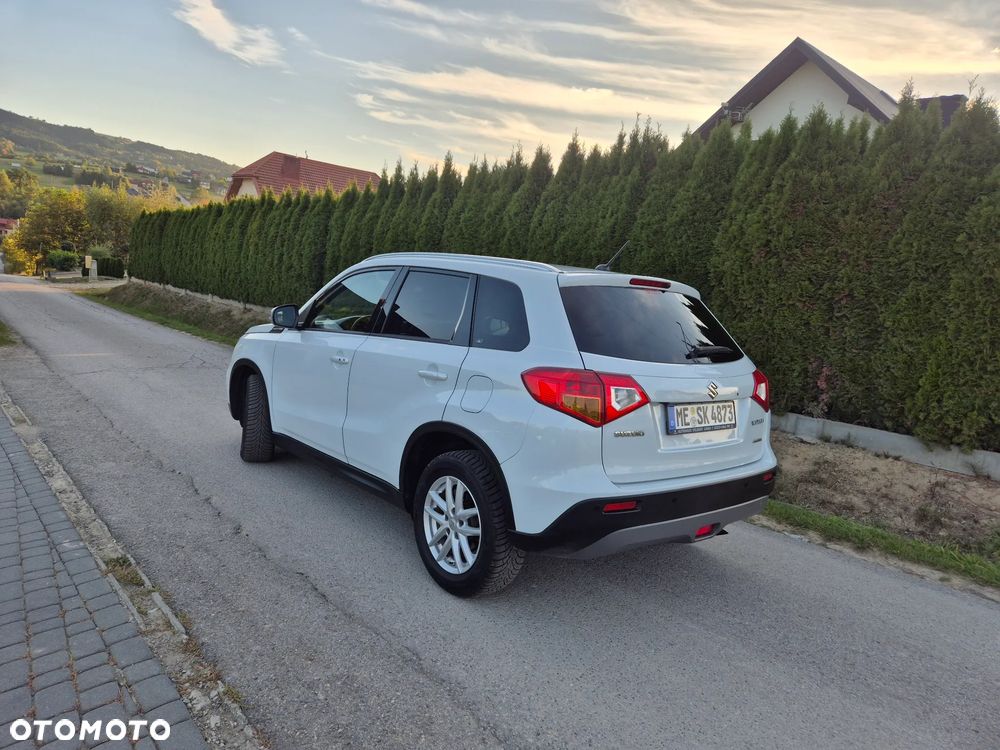 Suzuki Vitara - 11